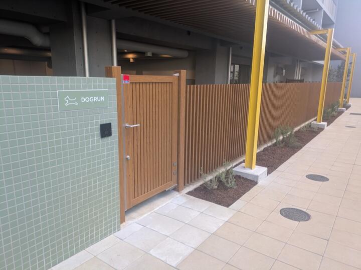 屋内型ドッグラン